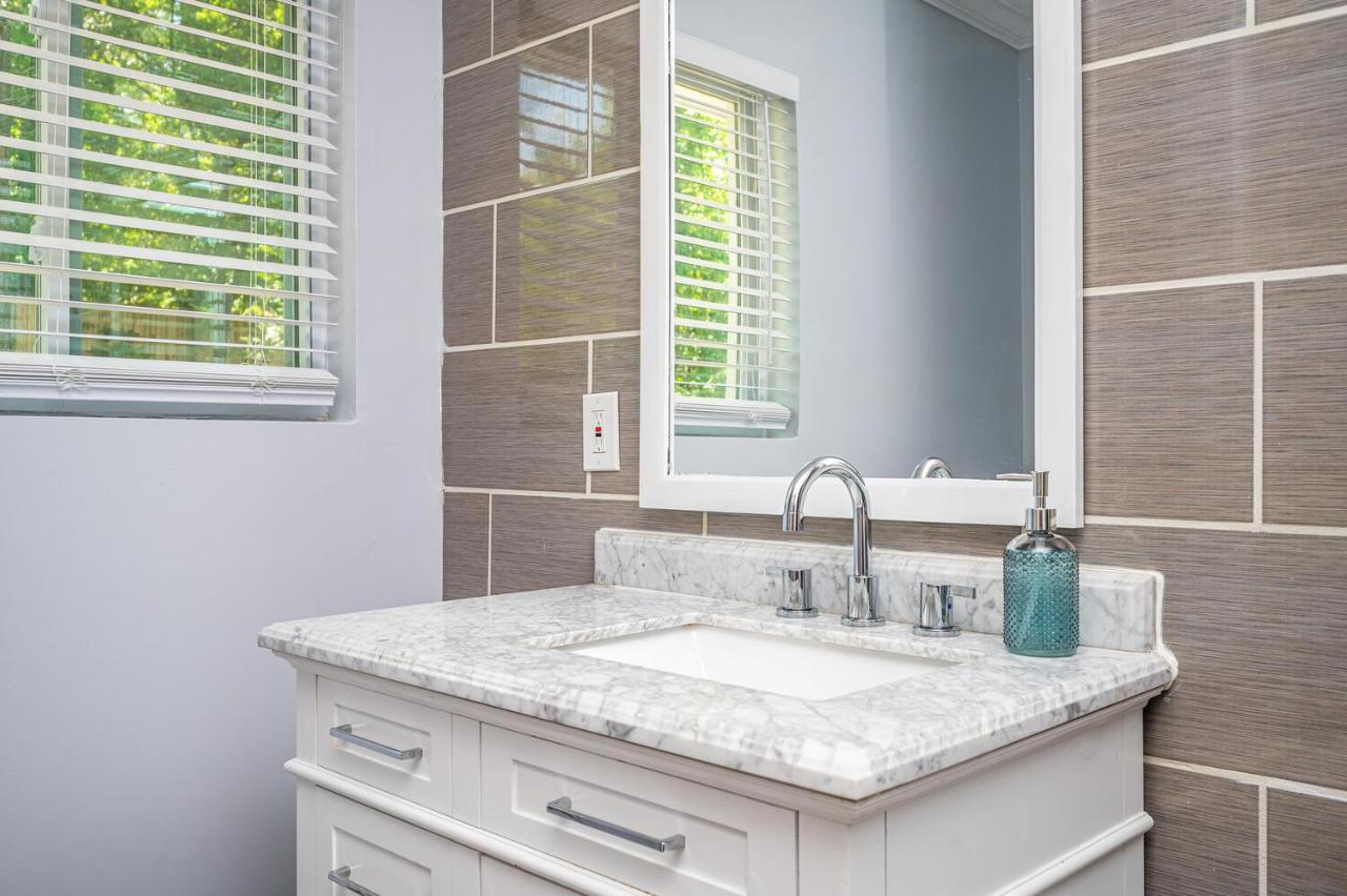 New Spacious Decatur Oasis W Fire Pit, Mins To Atl Екстер'єр фото